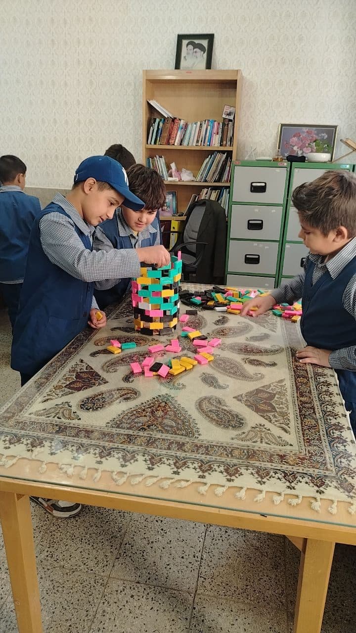 عنواندبستان غیر انتفاعی پسرانه اهورا